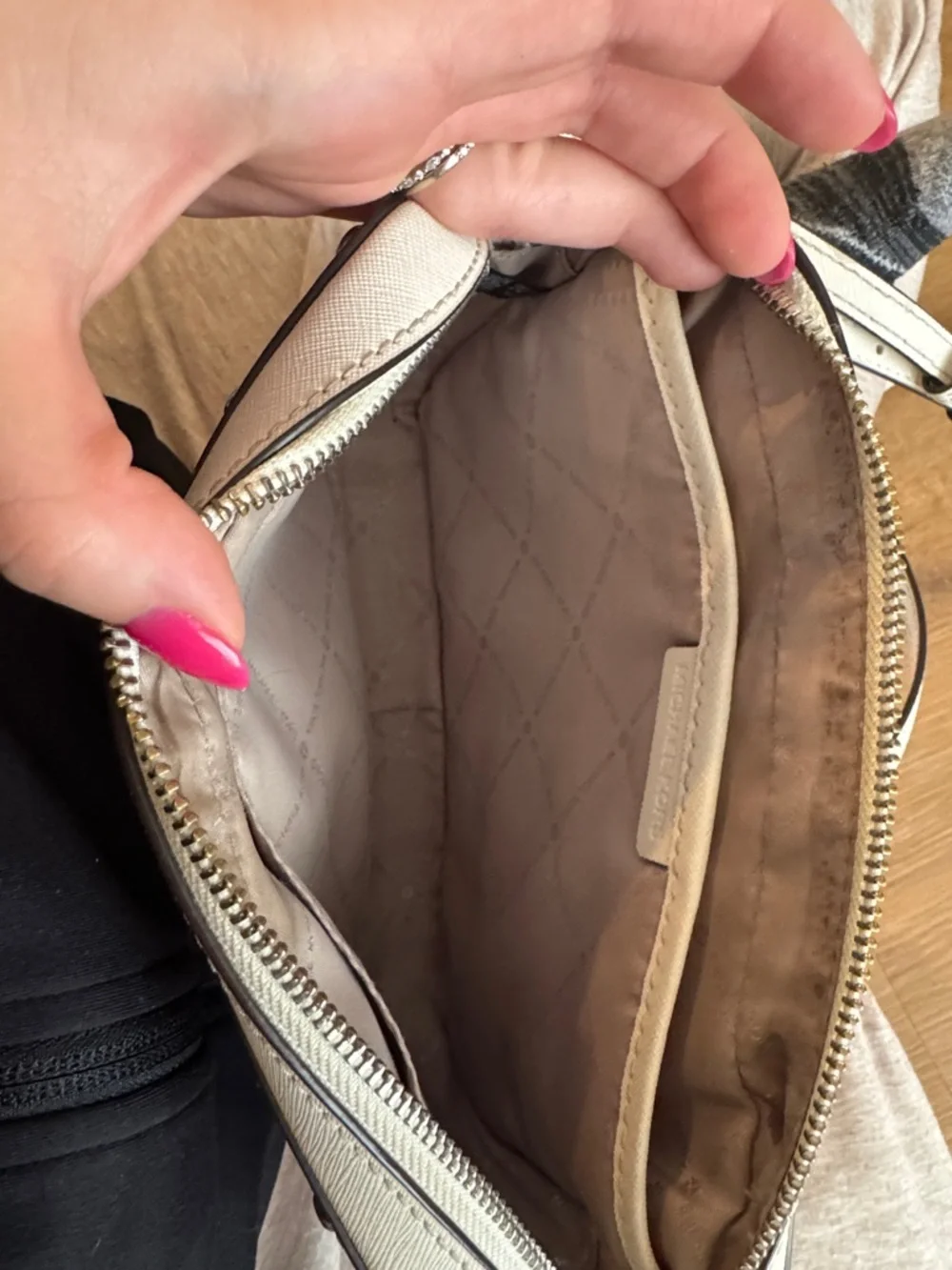 Michael Kors Cream Leather Studded Crossbody Bag - Picture 4 of 4